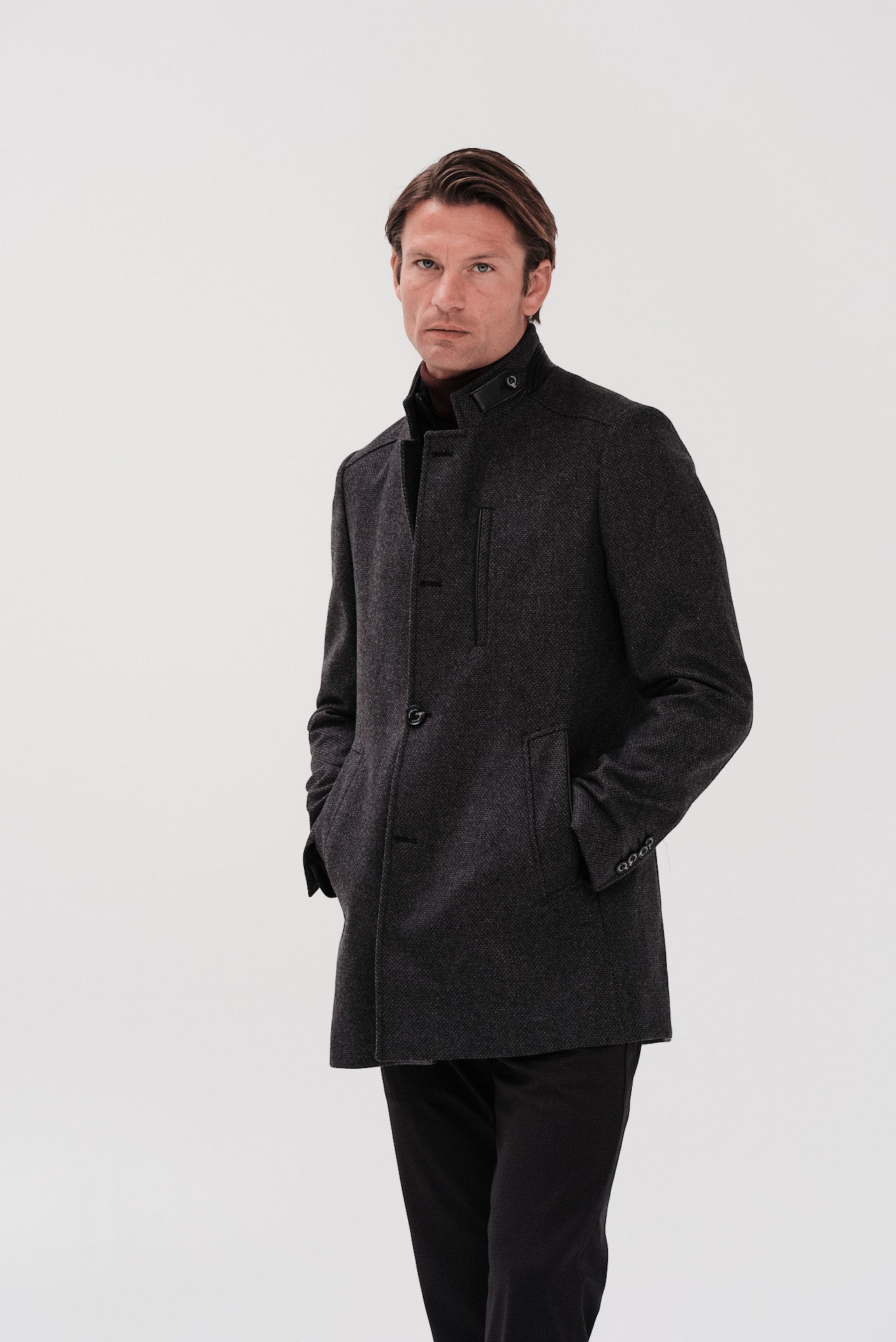 ΑΝΔΡΙΚΟ ΣΚΟΥΡΟ ΓΚΡΙ ΠΑΛΤΟ PORTOBELLO'S ΜΕ ΔΕΡΜΑΤΙΝΕΣ ΛΕΠΤΟΜΕΡΕΙΕΣ REGULAR FIT