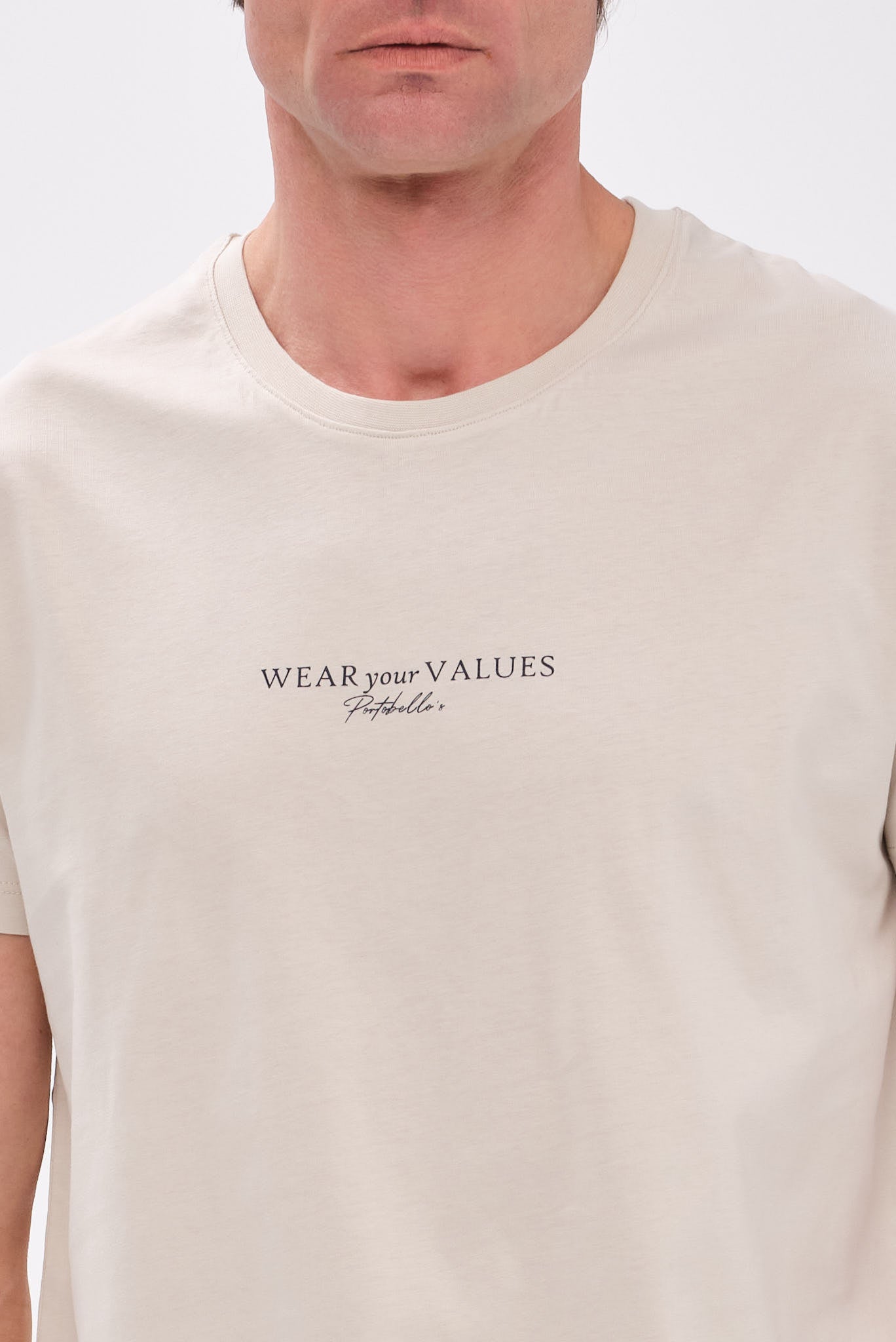PORTOBELLO'S SIGNATURE ΜΠΕΖ ΣΚΟΥΡΟ T-SHIRT "WEAR YOUR VALUES" EDITION