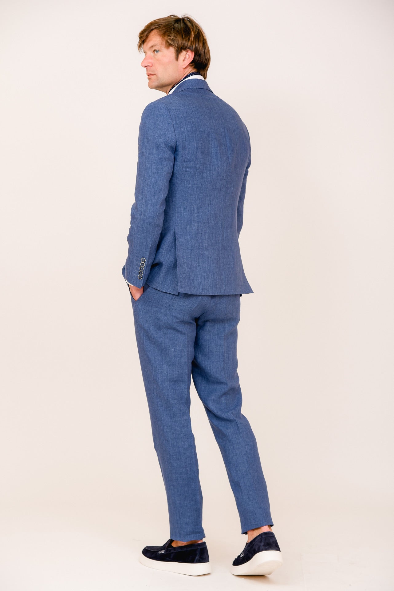 ΑΝΔΡΙΚΟ ΚΟΣΤΟΥΜΙ PORTOBELLO'S ΜΟΝΟΠΕΤΟ ΔΙΚΟΥΜΠΟ ΤΖΙΝ ΑΠΟΧΡΩΣΗ ΣΕ ΛΙΝΟ ΤΗΣ LEOMASTER