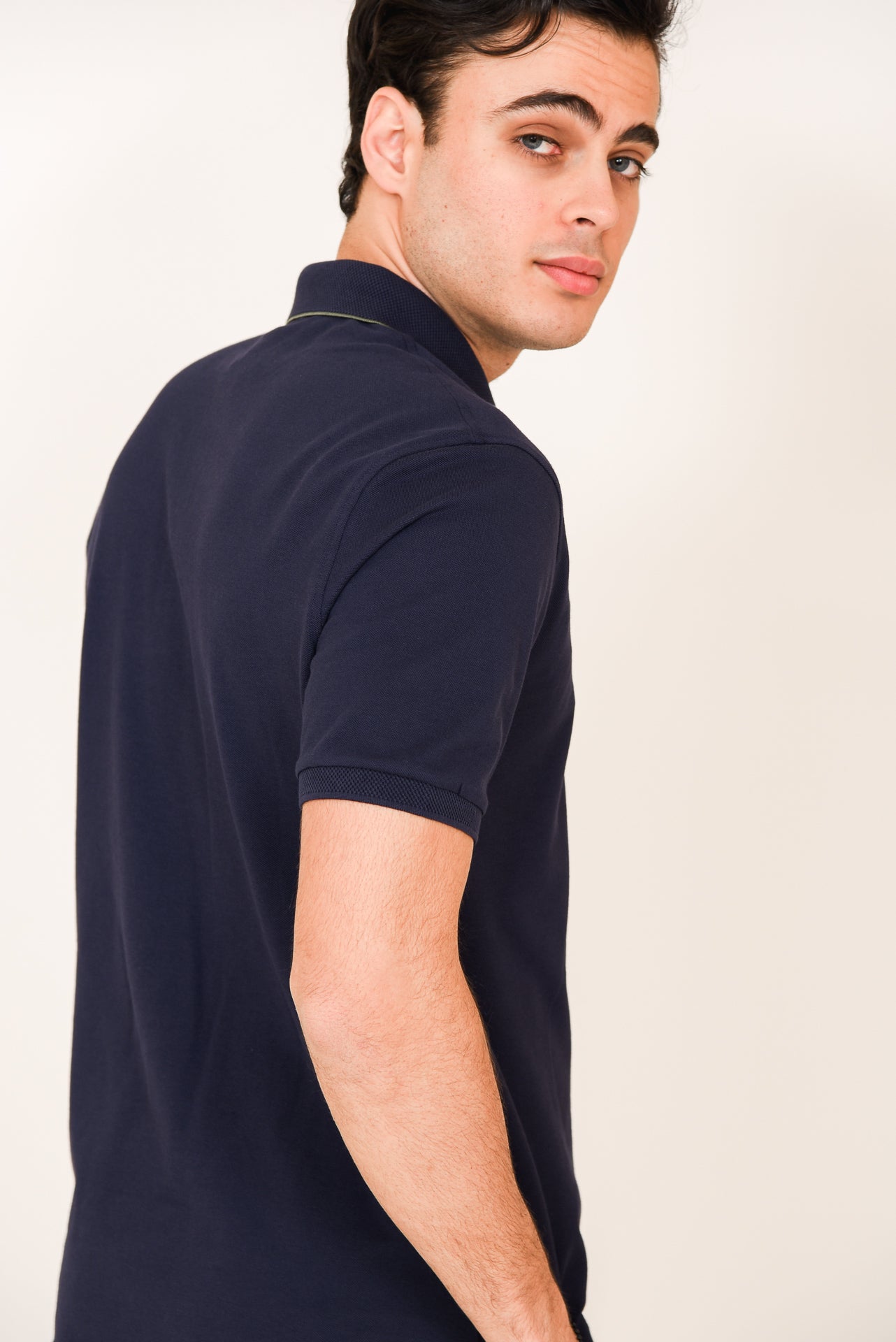 ΑΝΔΡΙΚΟ POLO PORTOBELLO'S ΜΠΛΕ ΣΚΟΥΡΟ ΜΕ ΛΑΔΙ ΛΕΠΤΟΜΕΡΕΙΑ ΣΤΟ ΓΙΑΚΑ