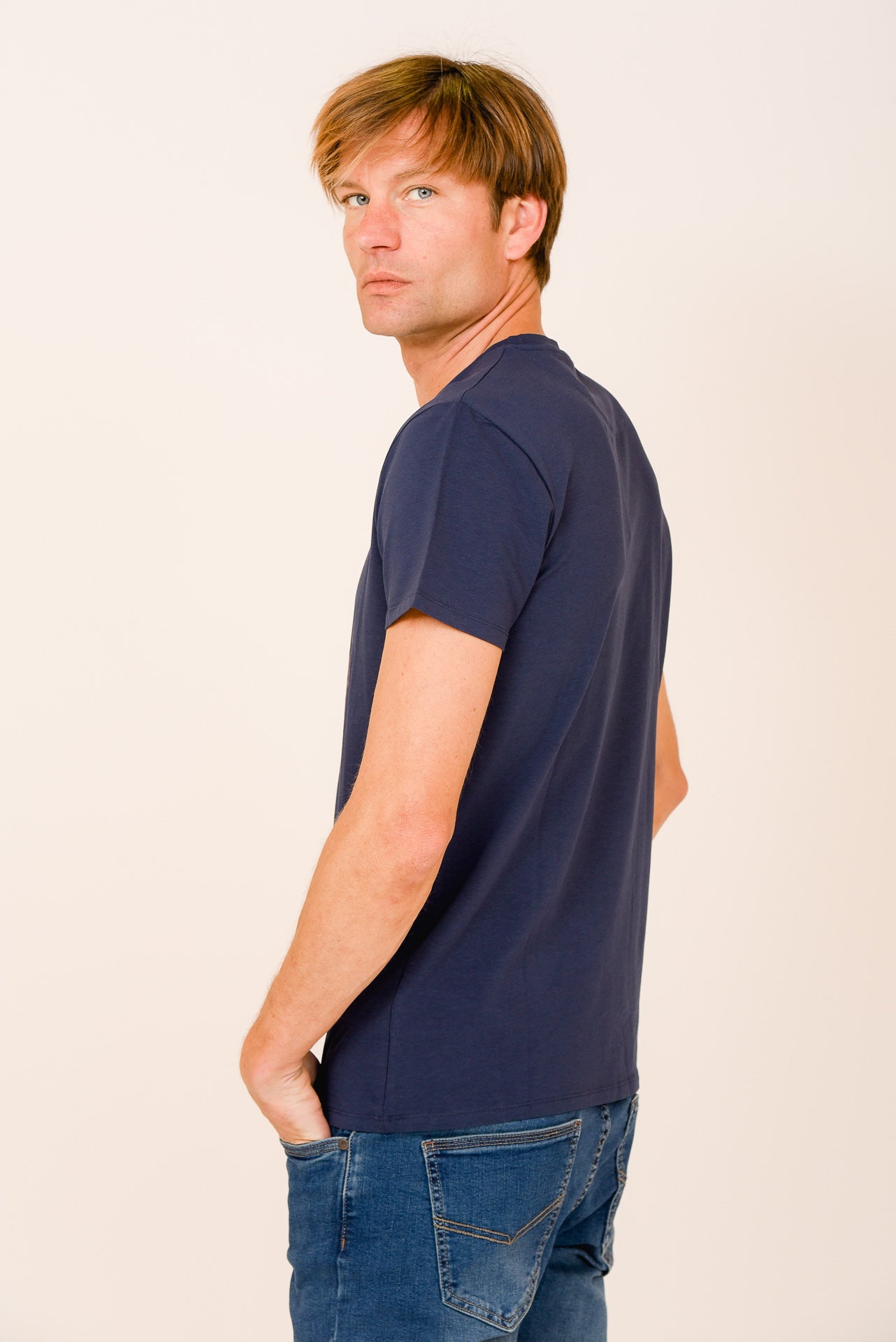 ΑΝΔΡΙΚΟ T-SHIRT PORTOBELLO'S ΜΠΛΕ NAVY ΜΕ ΣΤΑΜΠΑ ΜΕ ΧΡΩΜΑΤΑ